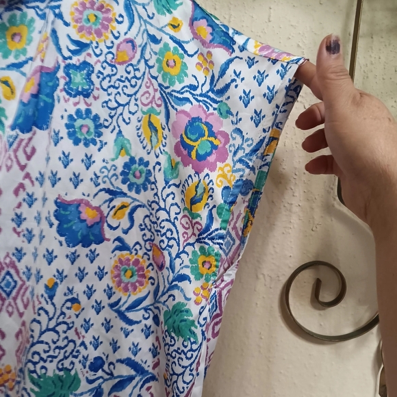 JODIFL Multicolor Floral Button Down Shirt - Picture 2 of 8